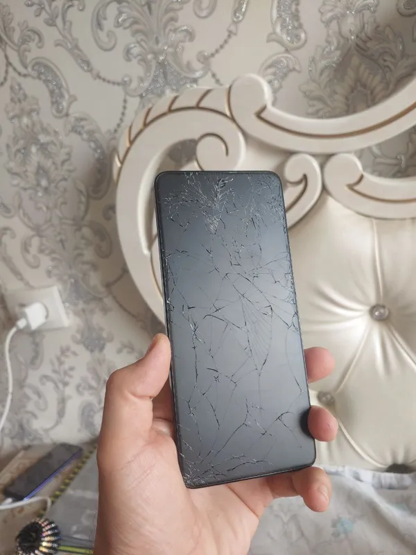TCL Smartfon 8/256GB Android 13