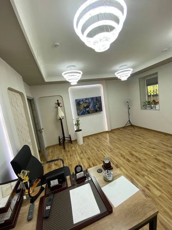 Аренда Евро офис Ор-р: метро Айбек 100м2 6