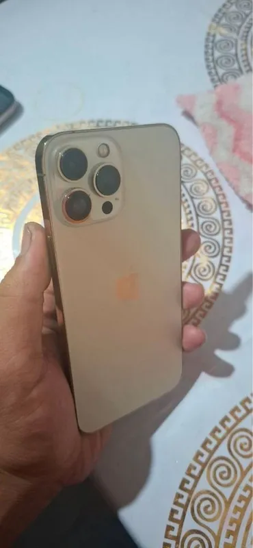 Iphone 13 pro max gold 1 Iphone 13 pro max gold 1