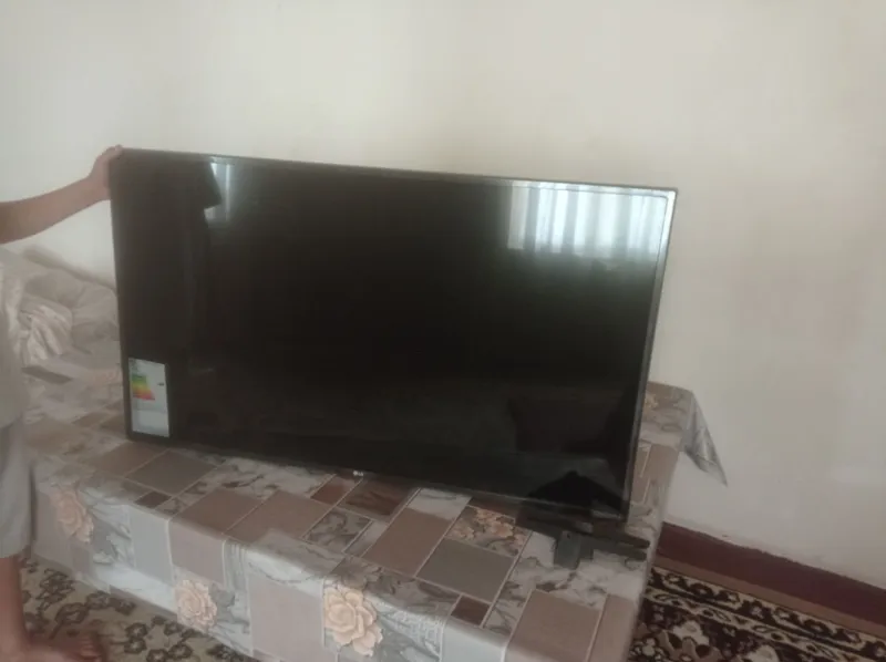 LG 43UN7100 Smart TV 4K 1