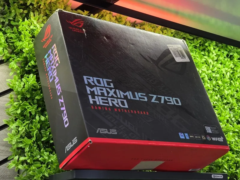 Материнская плата Asus Rog Strix Maximus Hero Z790