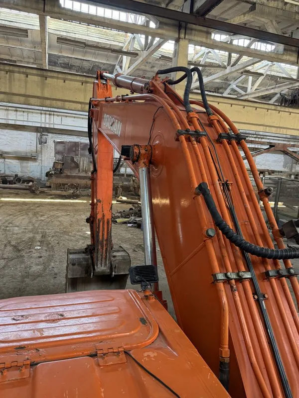 Doosan 225 LC ekskavator sotiladi — фото 3