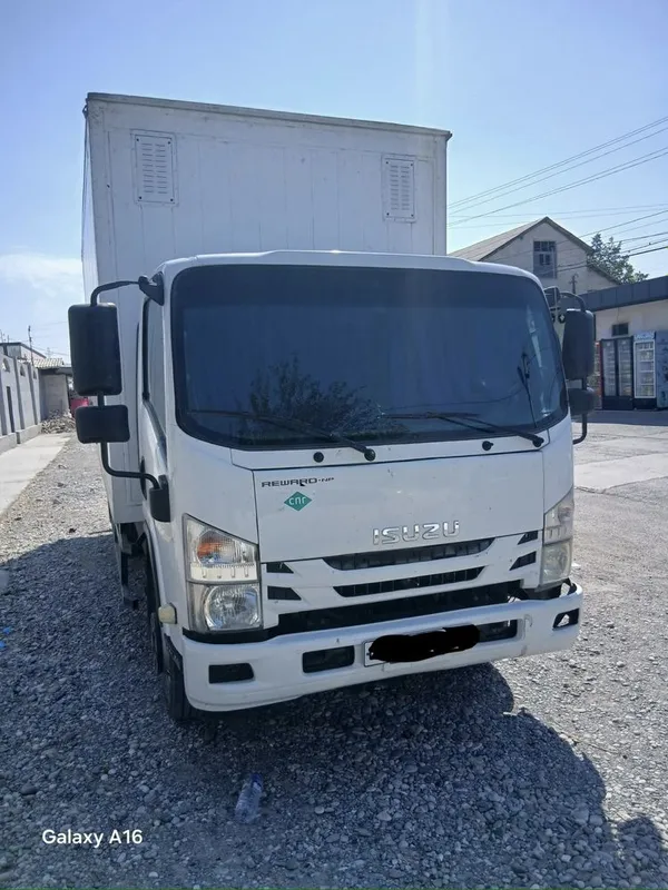 Isuzu cng 2015 yil 1 Isuzu cng 2015 yil 1