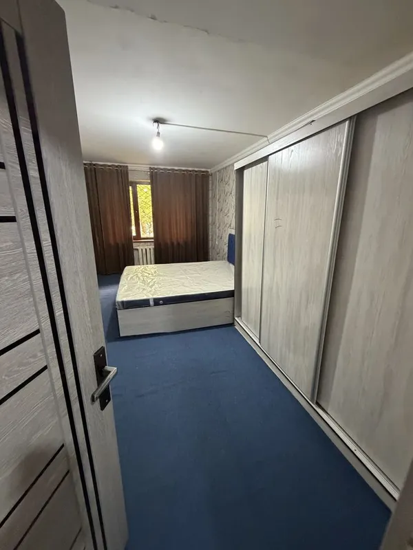Ijaraga 3 xonali 1 etaj Atlasdi yonidan qarshi shaxar 1 MK 13 dom 17 k 2