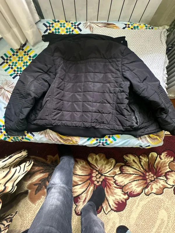 Продаеться мужеские куртки 3