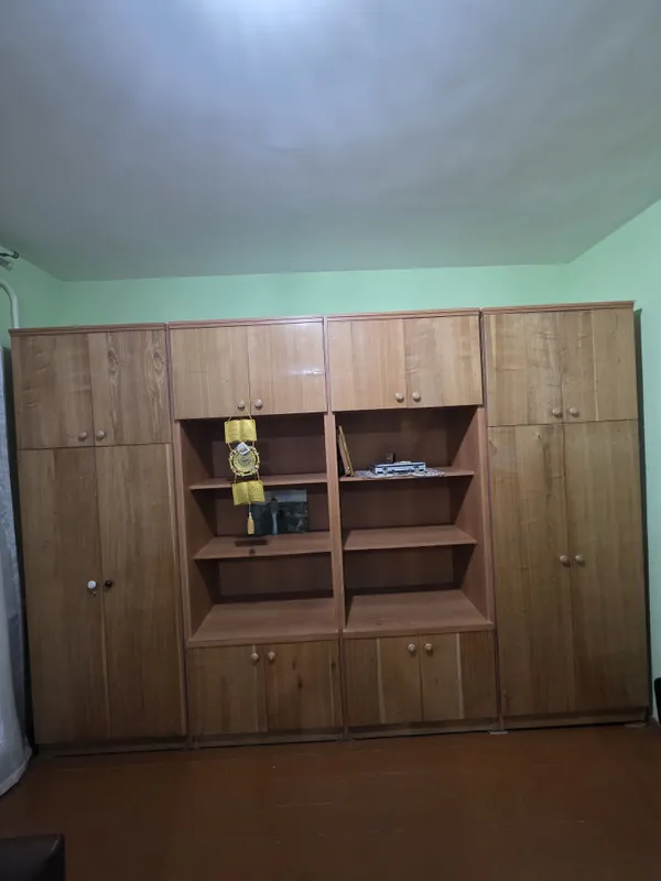 Катта шкаф качесваси зор 1 Катта шкаф качесваси зор 1