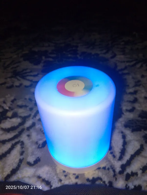 bu lampa kechasi yonadi 20 hil rangi bor yaxshi al — фото 2