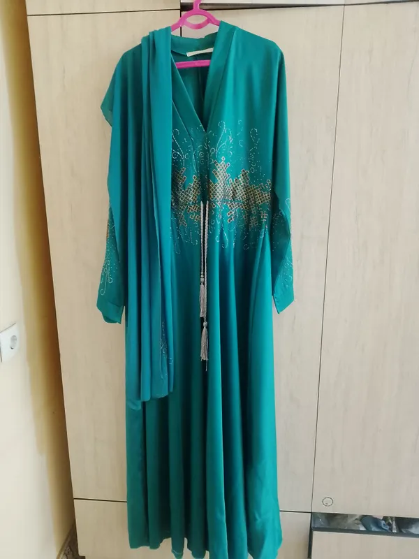 Abaya koyak