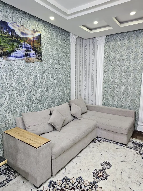 Ugalok divan yumshoq