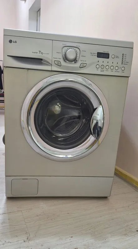 Продам стиральную машину LJ 7кг