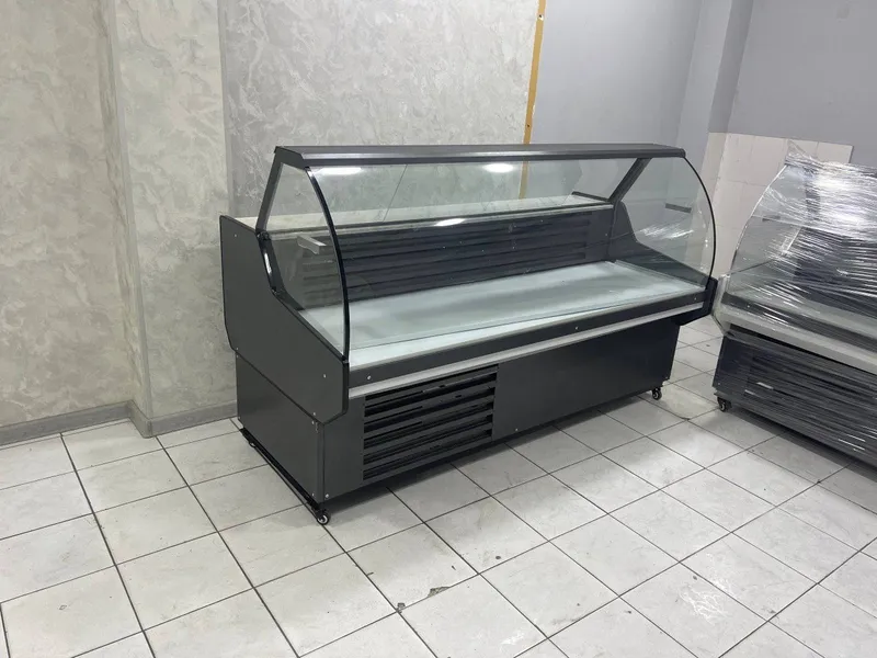 Vitrina Xaladenlik lar