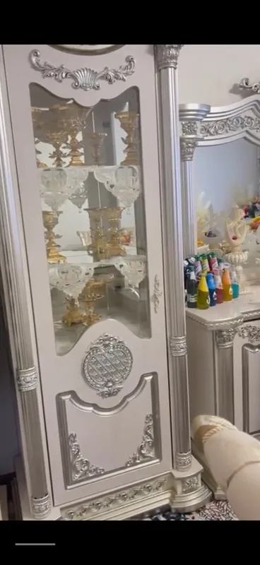 Продаются стенка для зала и два пенала 3