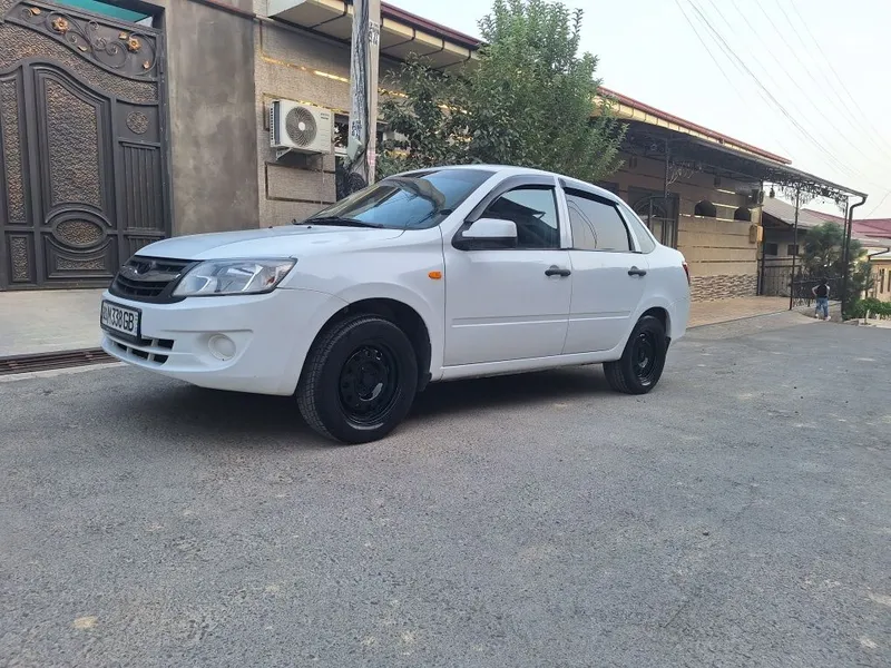 Lada Granta 2013