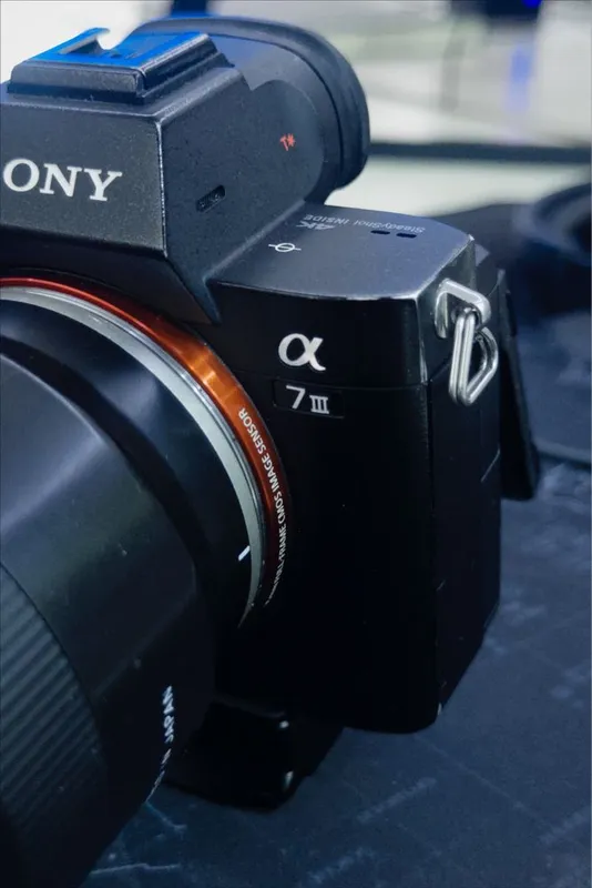 Sony A7 III 28-75 obyektiv Full Complect 4 Sony A7 III 28-75 obyektiv Full Complect 4