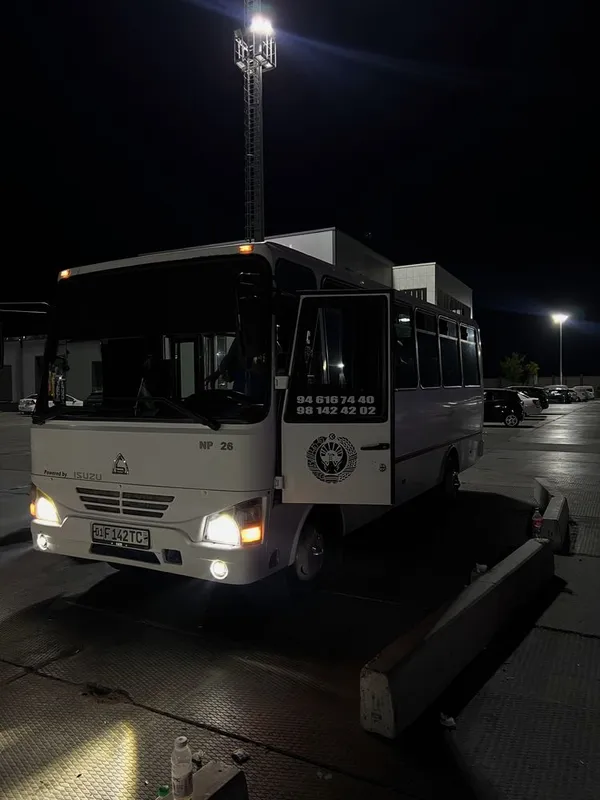 Isuzu avtobus sotiladi 2