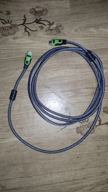 Поодам HDMI - кабель 3 метра