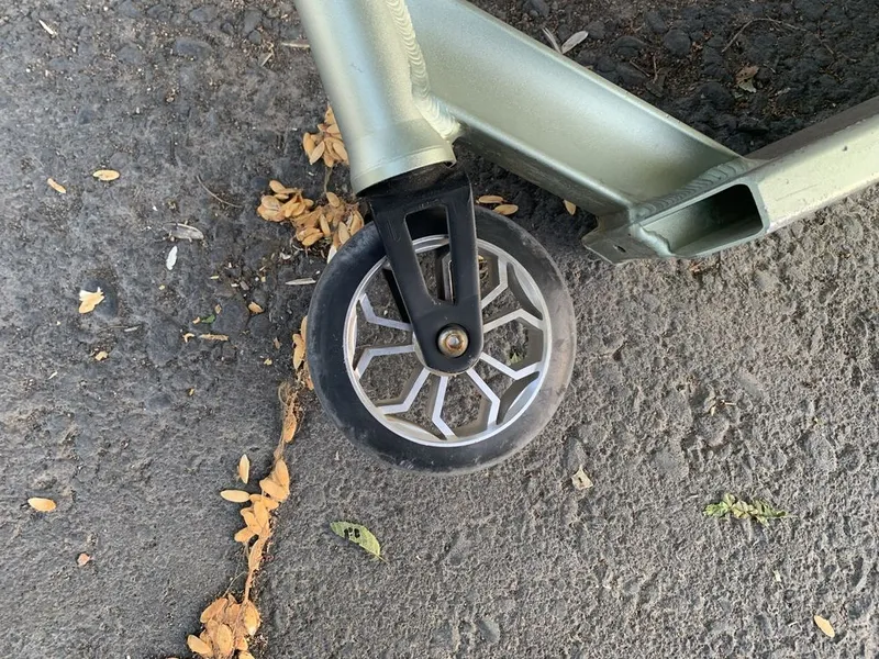 трюковой самокат новый 2