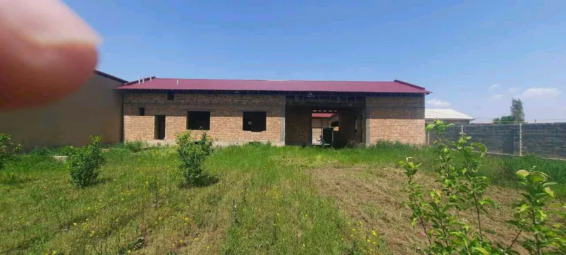 Продаётся новопостроенный двор в Янгиюле 2