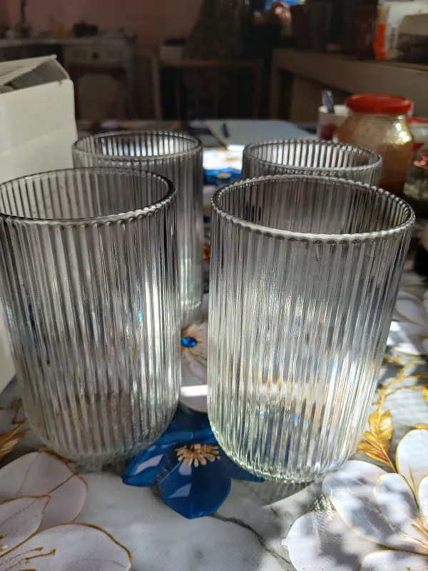 IKEA stakanlari, 4 dona 3 IKEA stakanlari, 4 dona 3