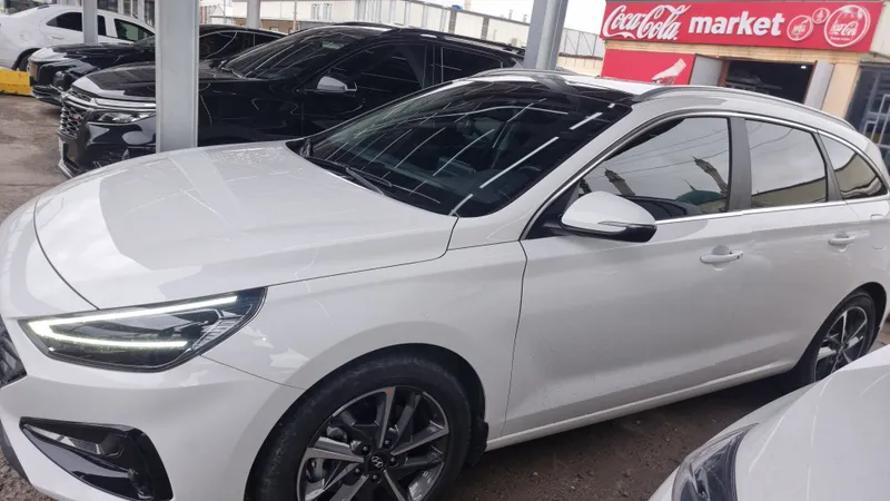 Продаю Hyundai год 2022 свой — фото 2