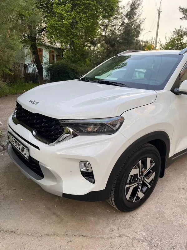 Продается Kia Sonet 2024 год 3-фул позиция