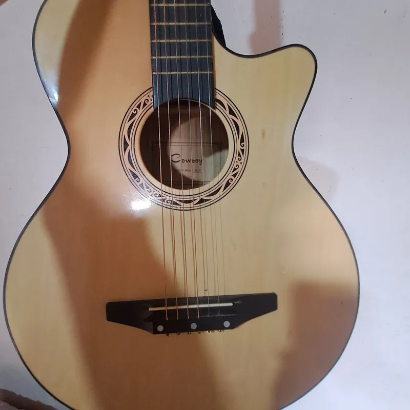 Gitara sifati yaxshi chixoli ham bor qo'shib beriladi — фото 3