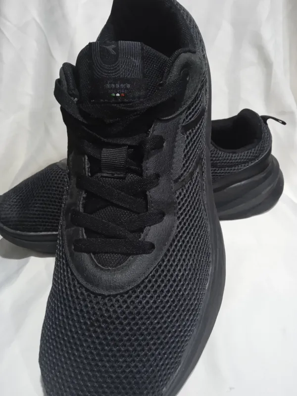 Орегинал .Diadora Leggero Красофка 5