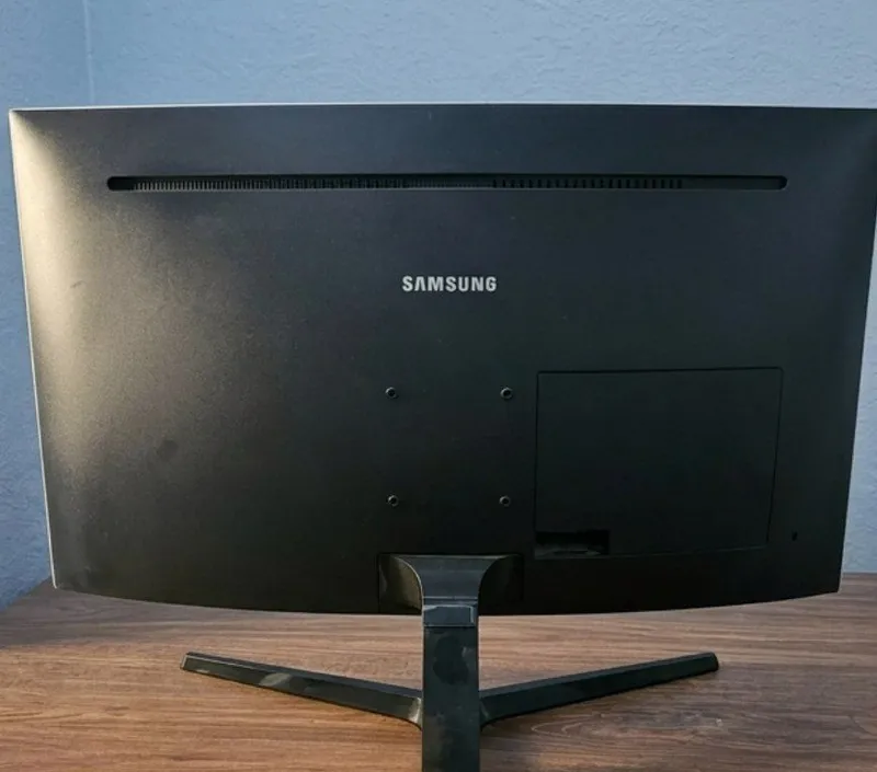 Монитор Samsung 2k 145hz 2
