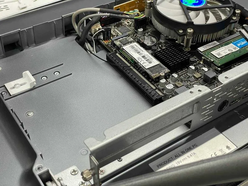 Monoblok AVTECH 24 FHD iPS/ i5 9400 / 8GB / NVMe 128GB ARZON Manablok 4