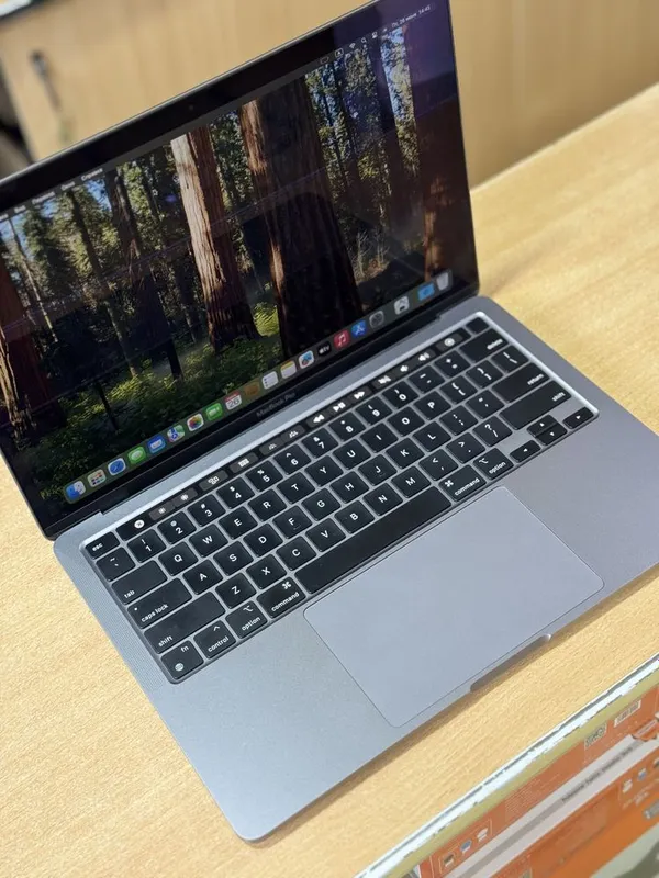 MacBook Pro M2 8/256 ideal xolatda — фото 1