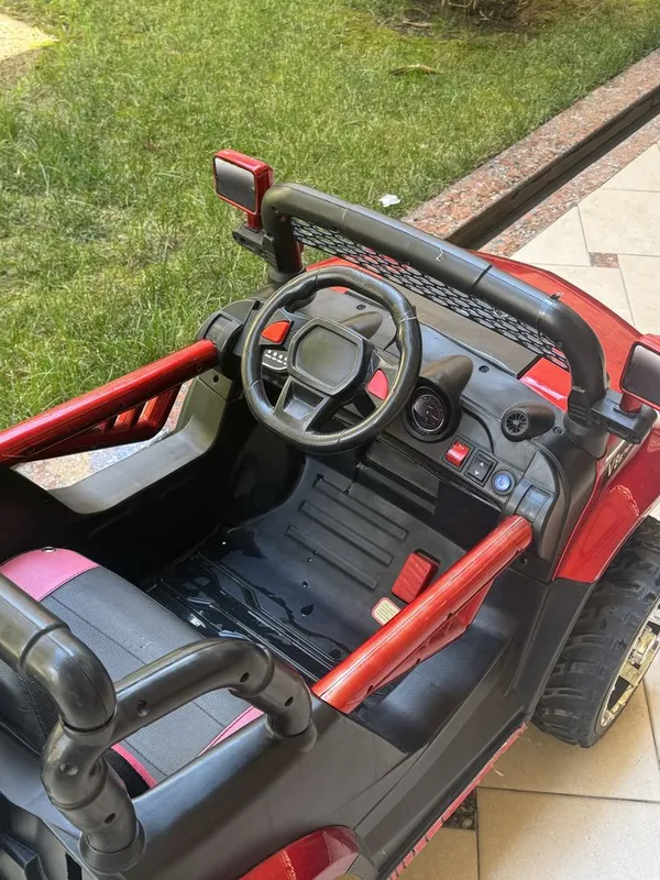 Mercedes-Benz Off-Road JM-2188 красного цвета. — фото 2
