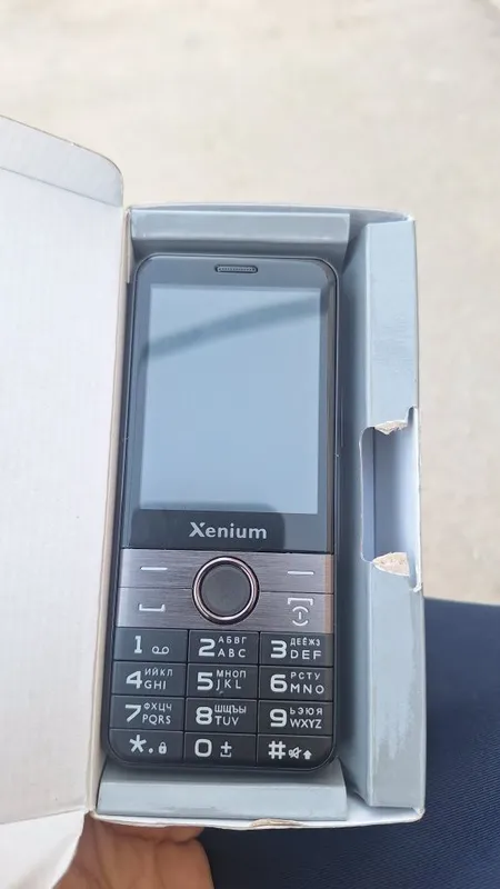 Телефон Philips XENIUM X800 1 Телефон Philips XENIUM X800 1