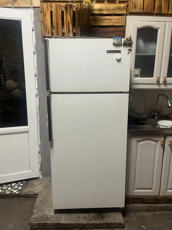 Продам большой Американский холодильник 1 Продам большой Американский холодильник 1