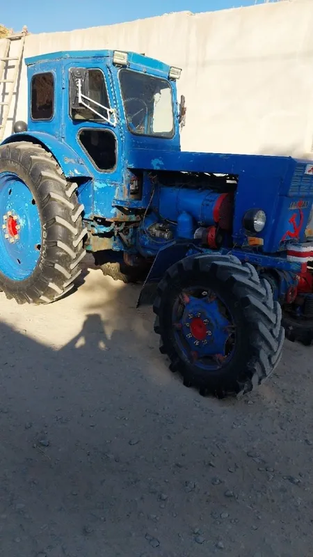 T-40 traktor sotiladi idial xolatda 1
