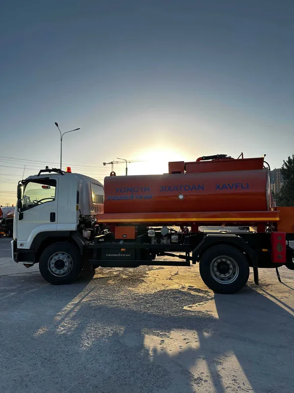 Бензовоз с ТРК ISUZU FVR34K 2