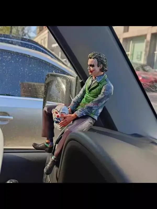 Joker figurasi avtomobil va ofis uchun 3