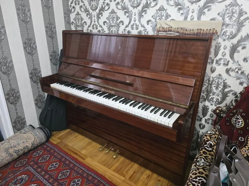 Продам срочно пианино 2 Продам срочно пианино 2