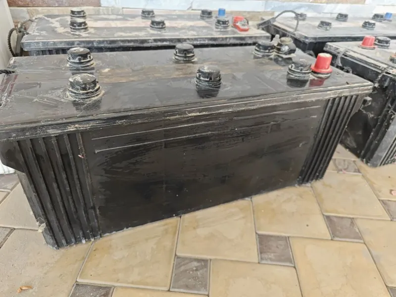 Аккумулятор 200Ah 12V — бу, 4 шт. в наличии 1 шт 300.000 сум