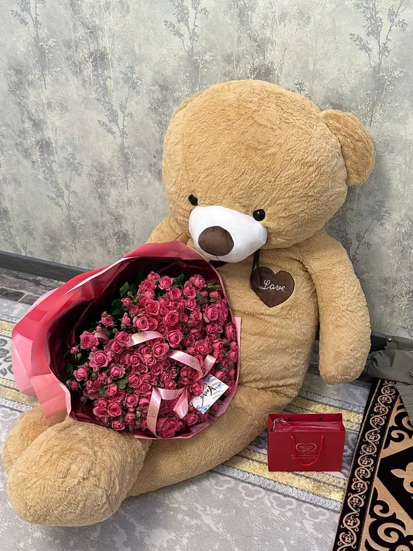 Продаю плюшевого мишку 2 м