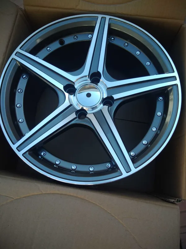 Продается Диски R15, R16 новый в коробке 2