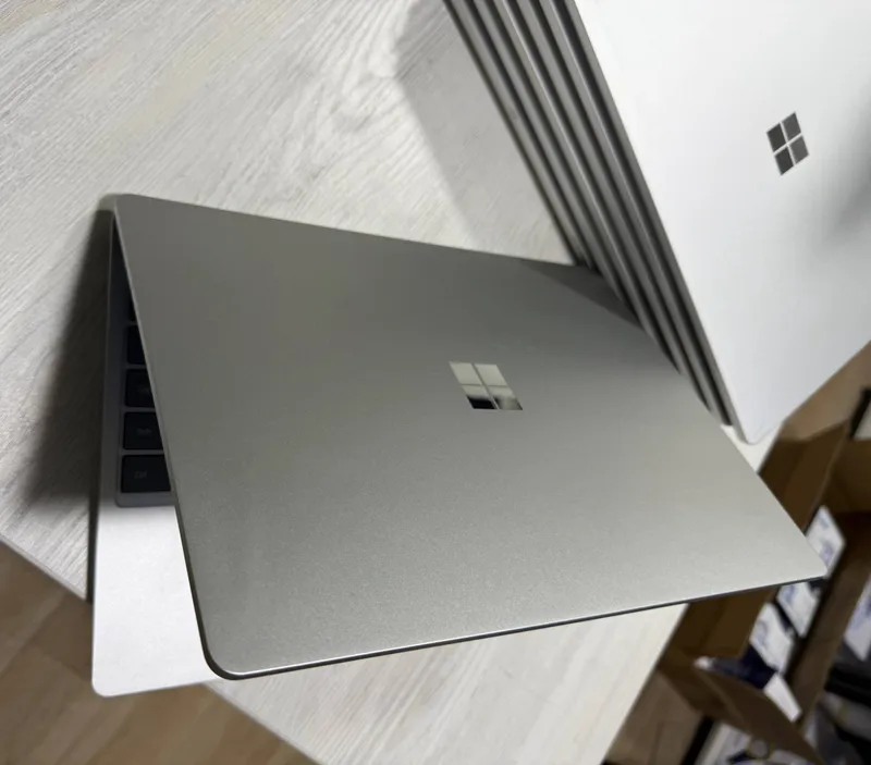 Microsoft Surface Go 12.5 Сенсор I5-1035G1 16/256 2 Microsoft Surface Go 12.5 Сенсор I5-1035G1 16/256 2