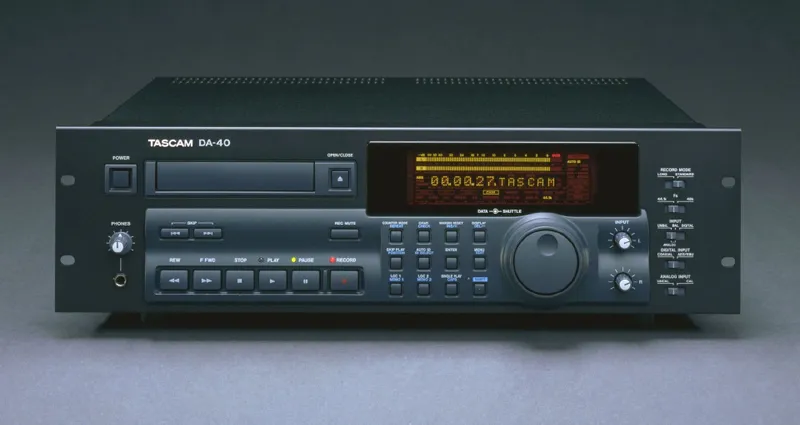 DAT recorder Tascam DA-40. Прожажа или обмен. 1 DAT recorder Tascam DA-40. Прожажа или обмен. 1
