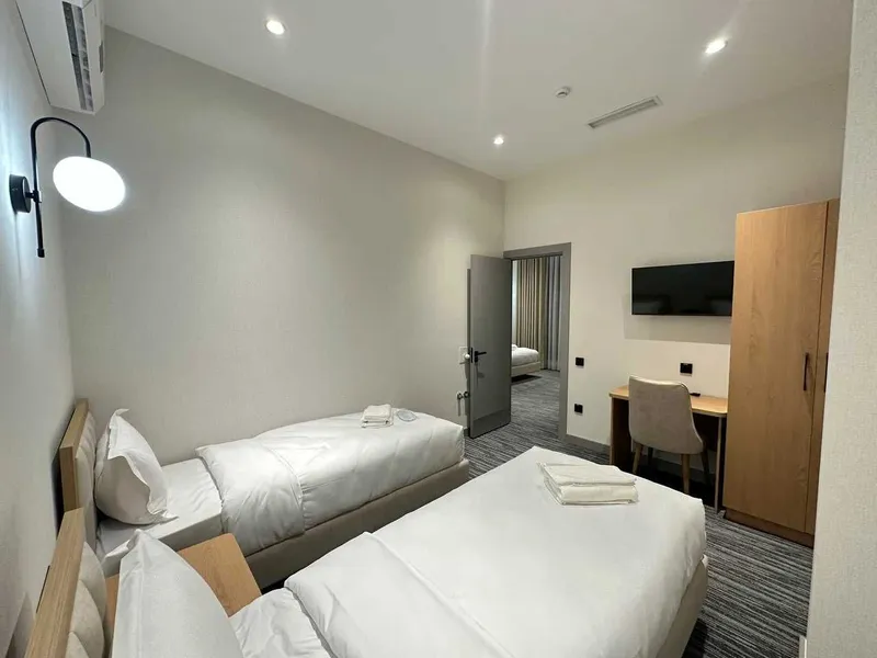 Arzon Mehmonxona / Gastinisa / Hotel 8