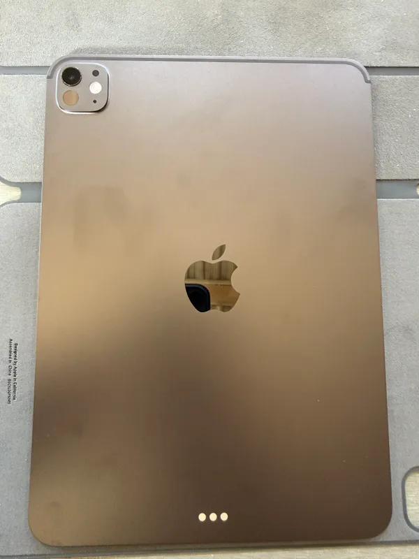 Apple I pad pro m5 11 inch 256 wi-fi
