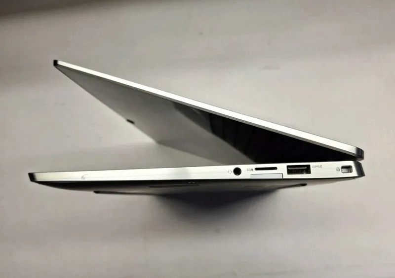 Продаётся ноутбук Dell i5, 256 ГБ 3