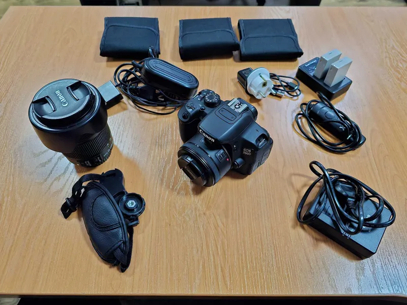 Продаю комплект Canon 700D, 18-135мм STM, 50мм STM, полный набор
