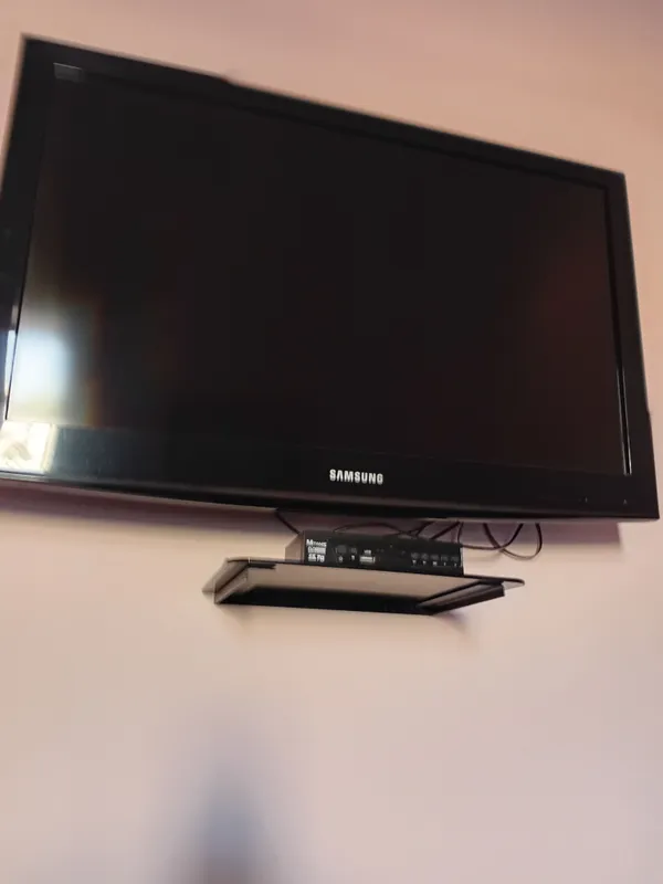 televizor samsung va tuneli bilan 1