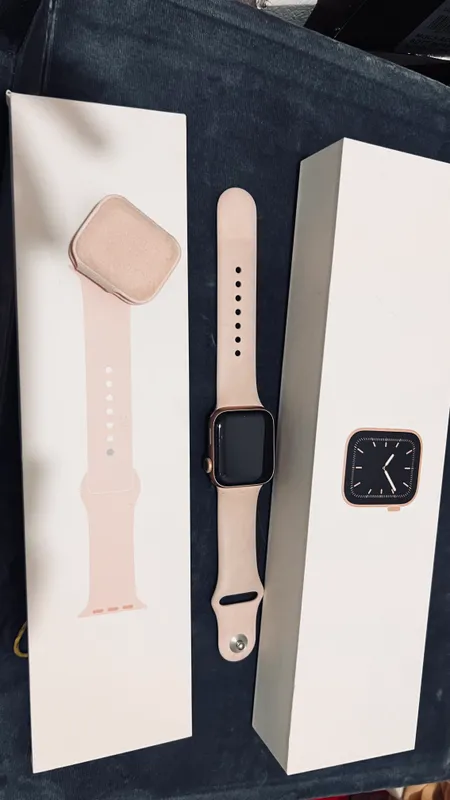 Часы Apple Watch 1