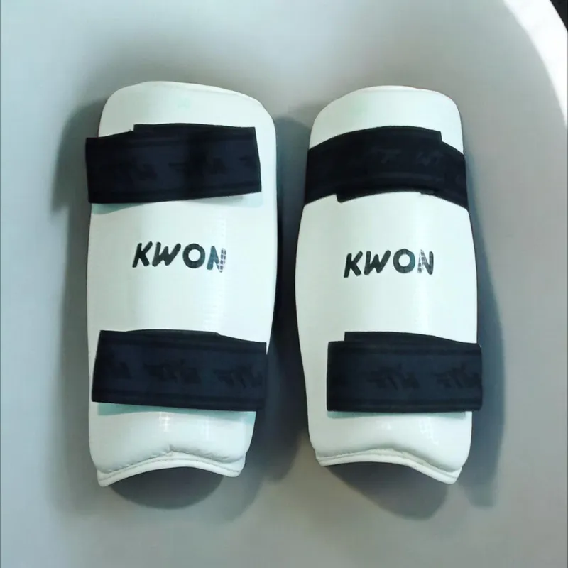 KWON oyoq himoyasi (ishlatilgan) KWON oyoq himoyasi (ishlatilgan)