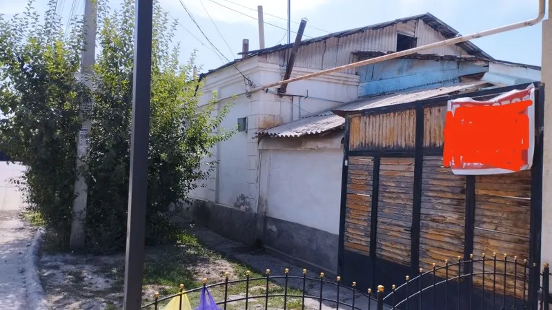 Продаётся участок в Иззат махаля